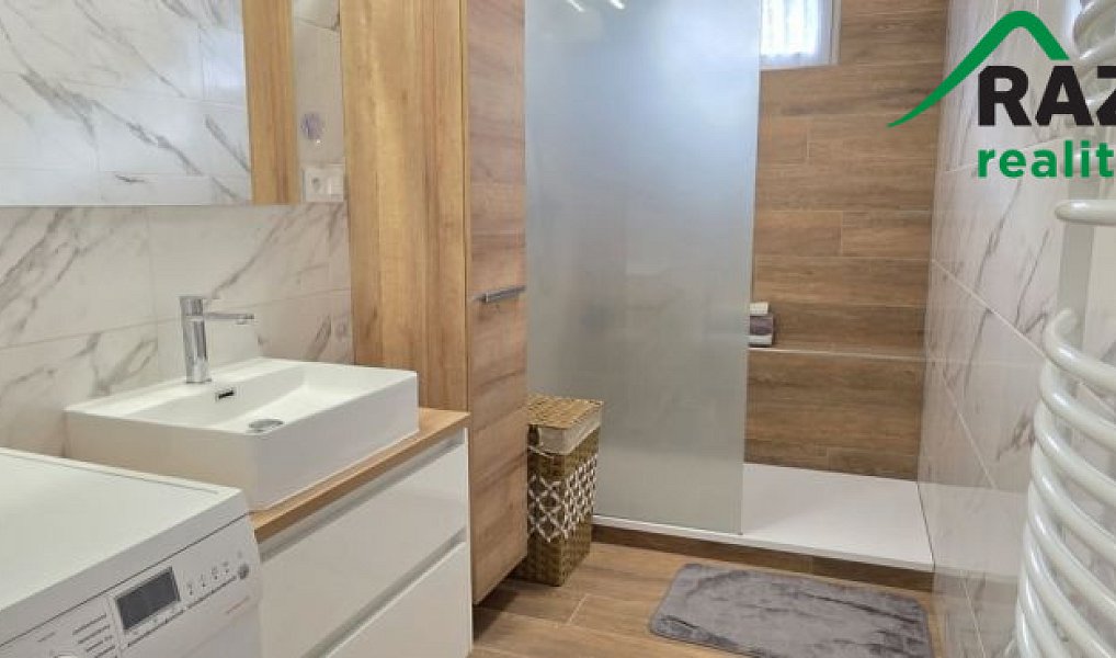 Prodej domu 160 m² s pozemkem 845 m², Tachov – náhled fotky 9