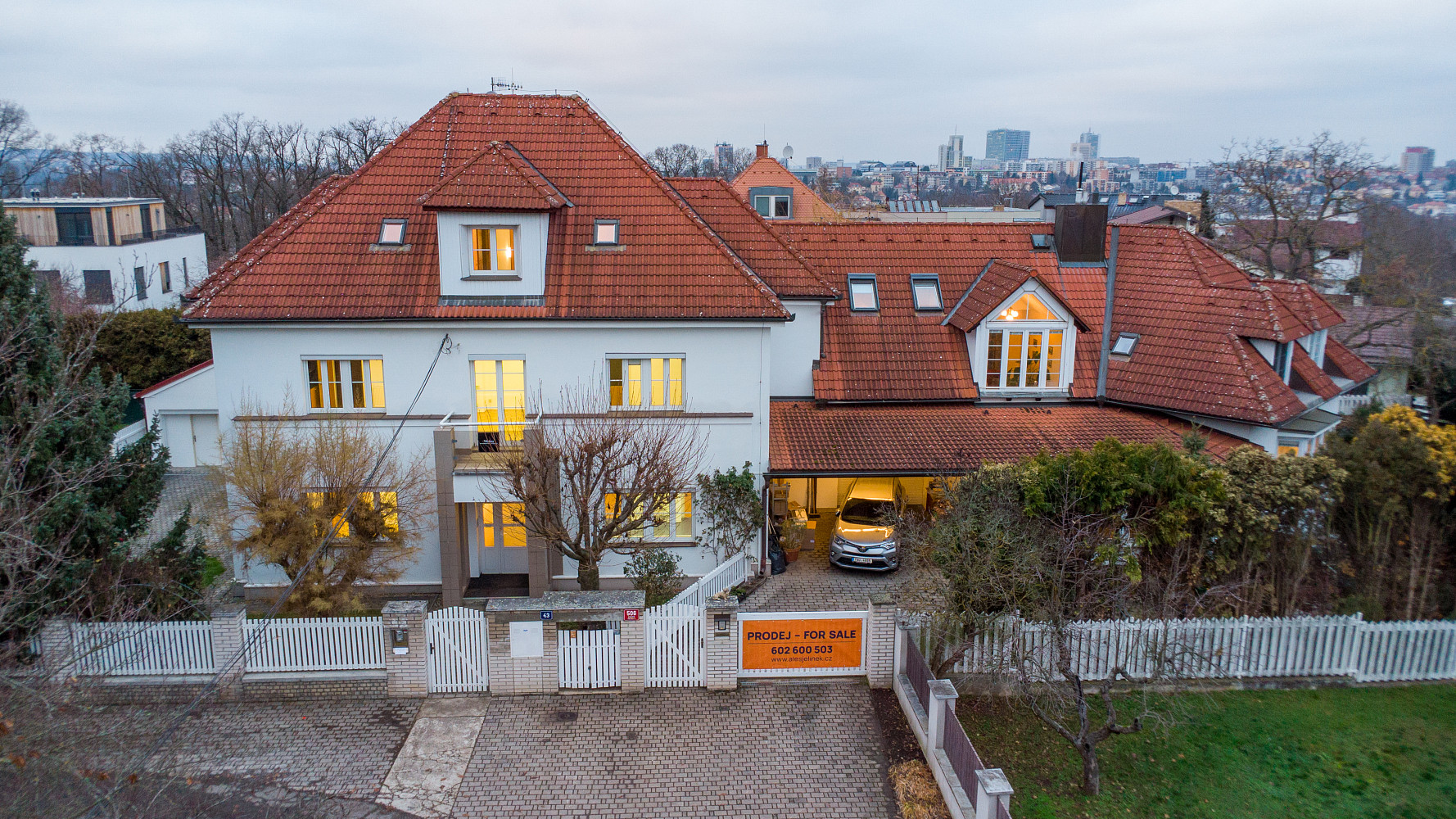 Prodej nájemního domu, činžáku 740 m²