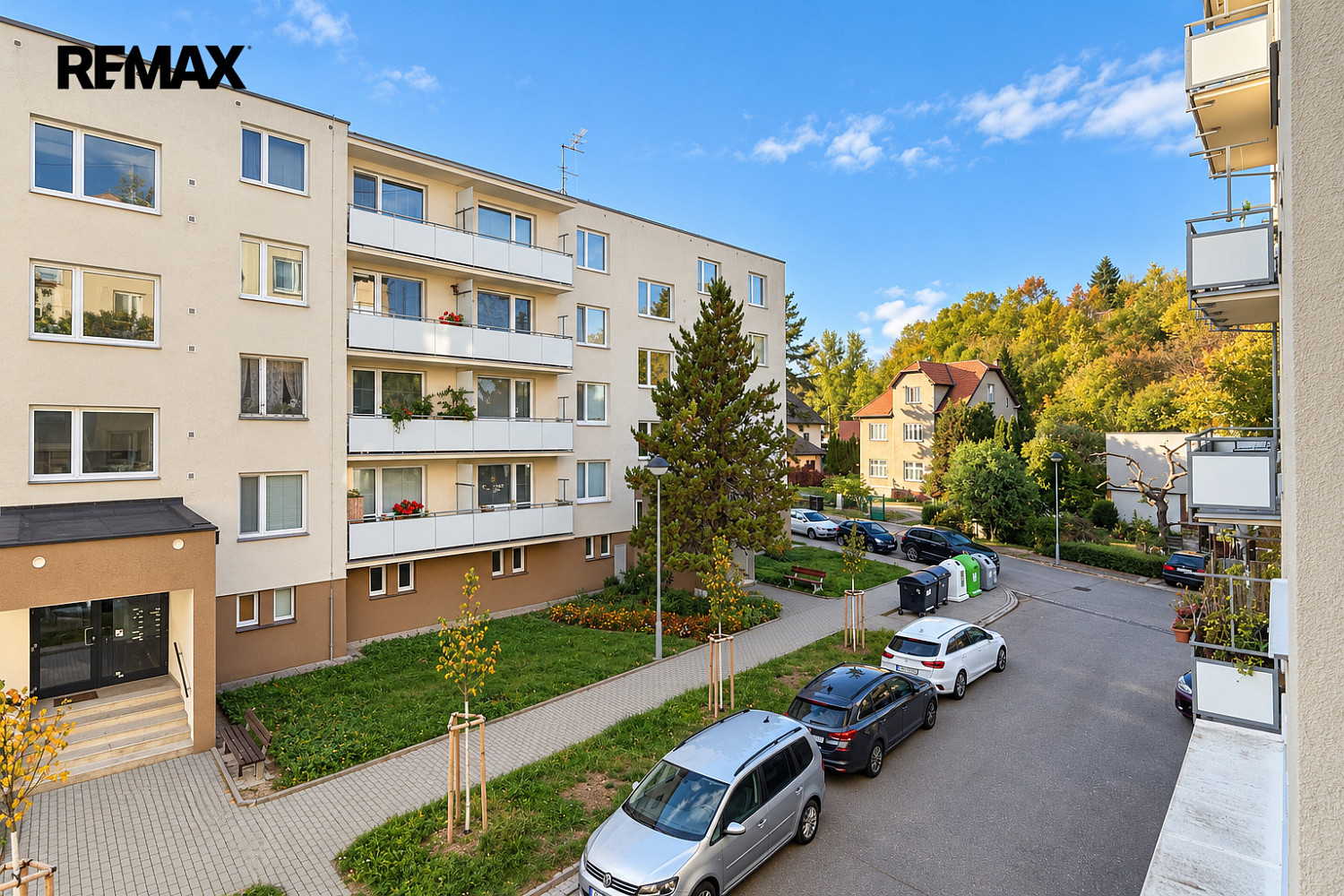 Prodej bytu 3+1 s lodžií, balkonem a sklepem ve Zlíně Přílukách