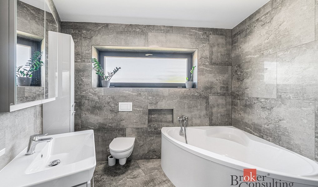 Prodej domu 137 m² s pozemkem 847 m², Rokycany – náhled fotky 4