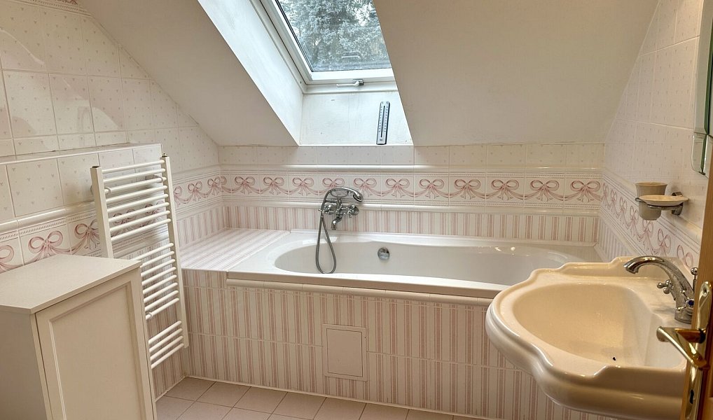 Prodej chaty/chalupy 110 m² s pozemkem 1 085 m², Chyňava – náhled fotky 14