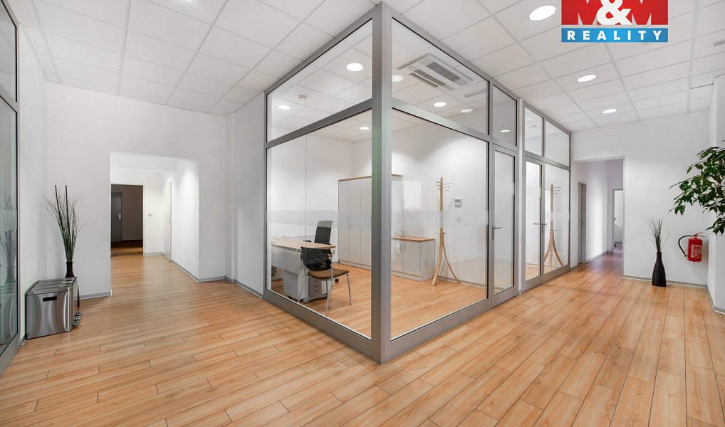 Prodej obchodních prostor 1 000 m², Ústí nad Orlicí – náhled fotky 3