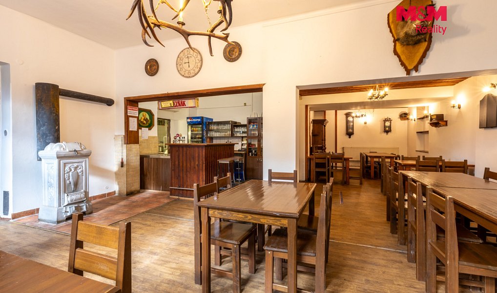 Prodej ubytovacího objektu 750 m², Úštěk – náhled fotky 7