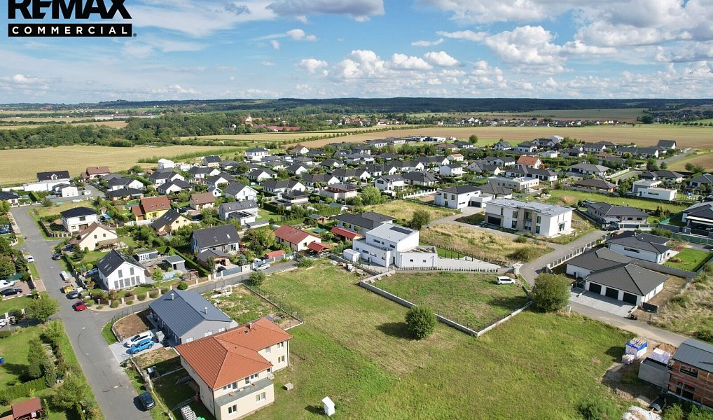 Prodej stavebního pozemku 1 551 m², Křenice – náhled fotky 5