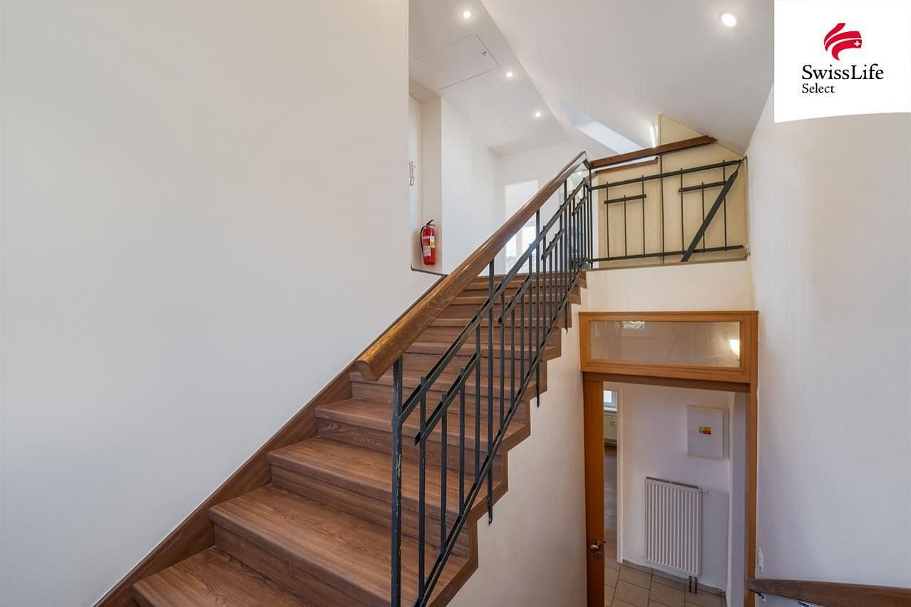 Prodej domu 196 m² s pozemkem 462 m² – pohled 3