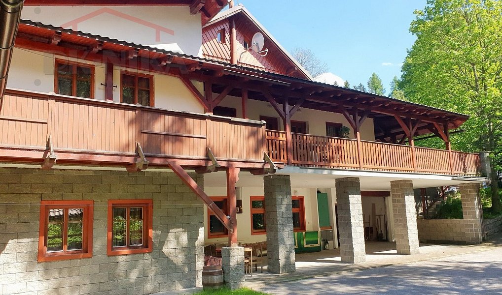 Prodej ubytovacího objektu 634 m², Rokytnice nad Jizerou – náhled fotky 6