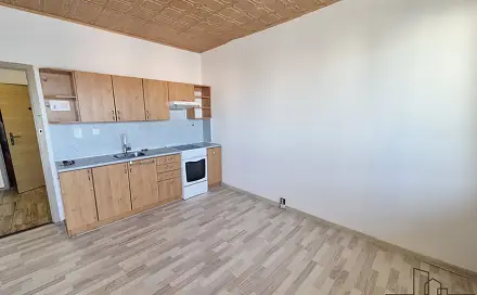Pronájem bytu 1+kk 32 m²