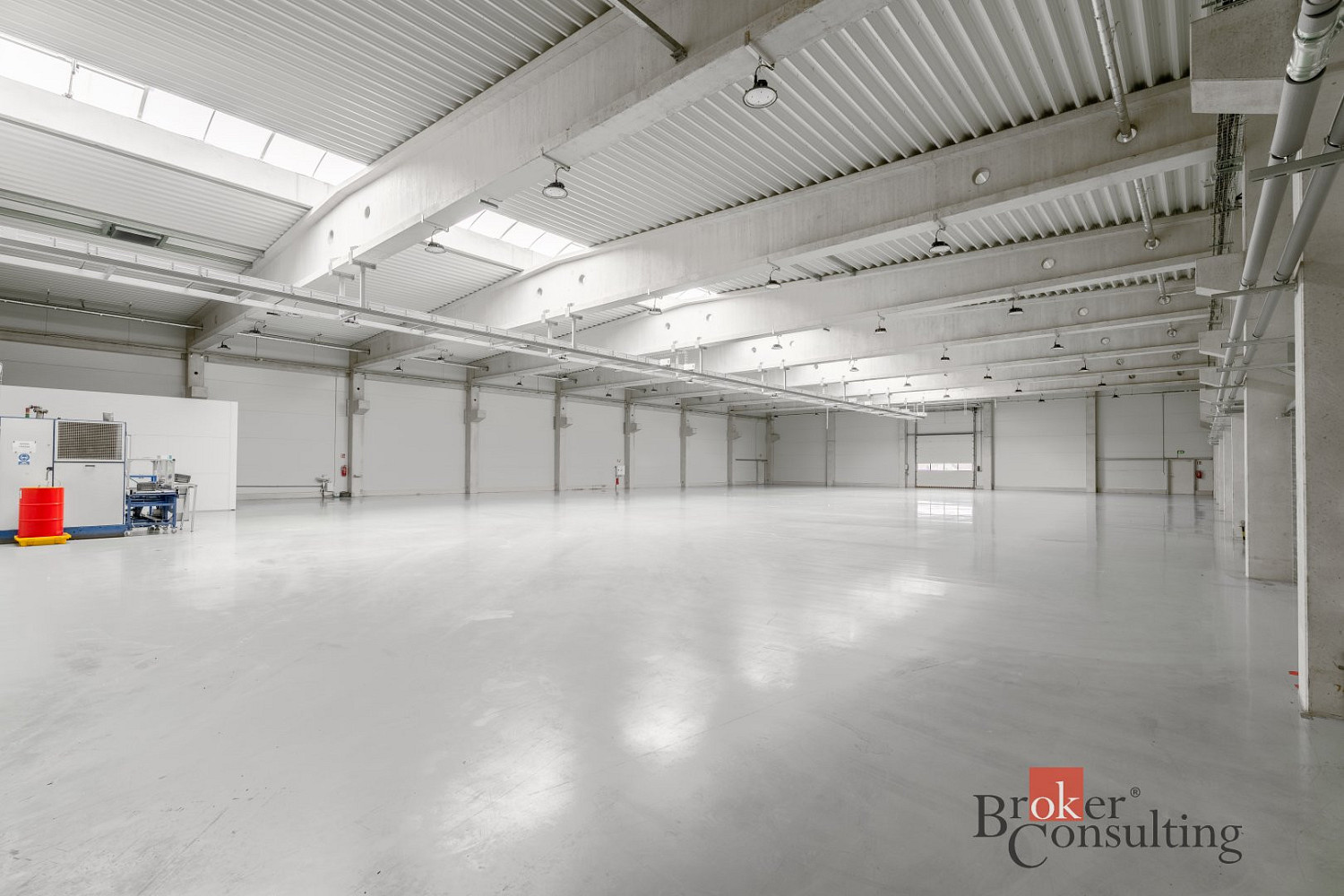 Pronájem výrobních prostor 2 850 m² – fotografie 3