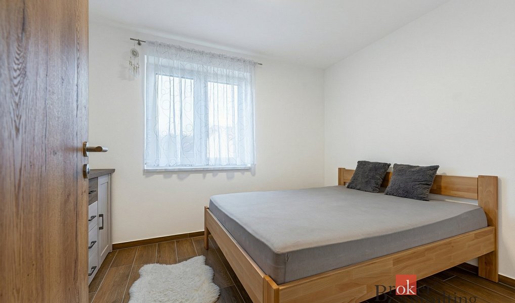 Prodej domu 65 m² s pozemkem 225 m², Holýšov – náhled fotky 12