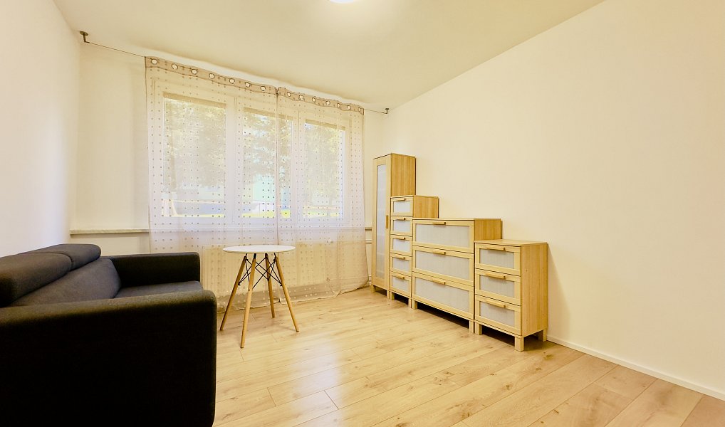 Prodej bytu 3+1 66 m², Klatovy – náhled fotky 3