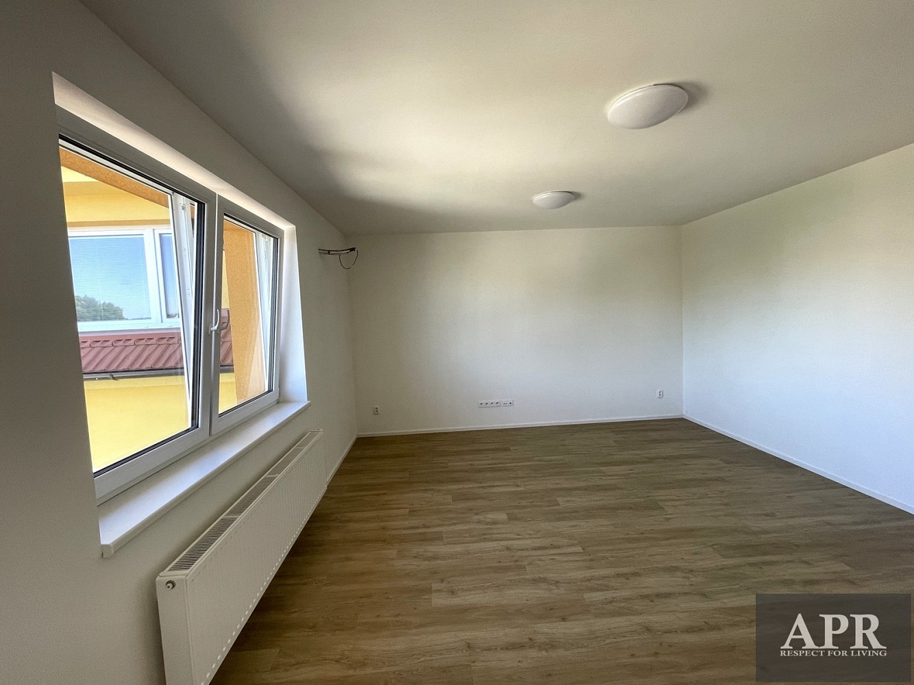 Pronájem bytu 1+kk 37 m² – další