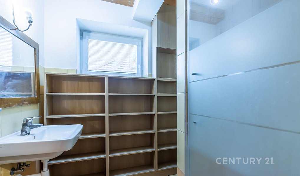 Prodej domu 393 m² s pozemkem 881 m², Benátky nad Jizerou – náhled fotky 4