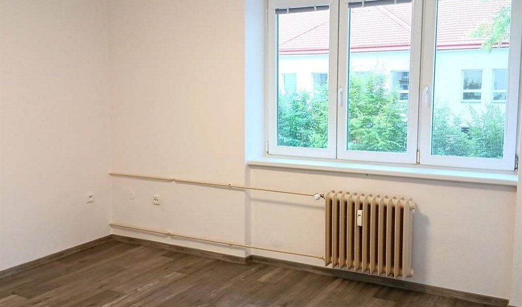 Pronájem bytu 2+1 55 m², Pardubice – náhled fotky 6