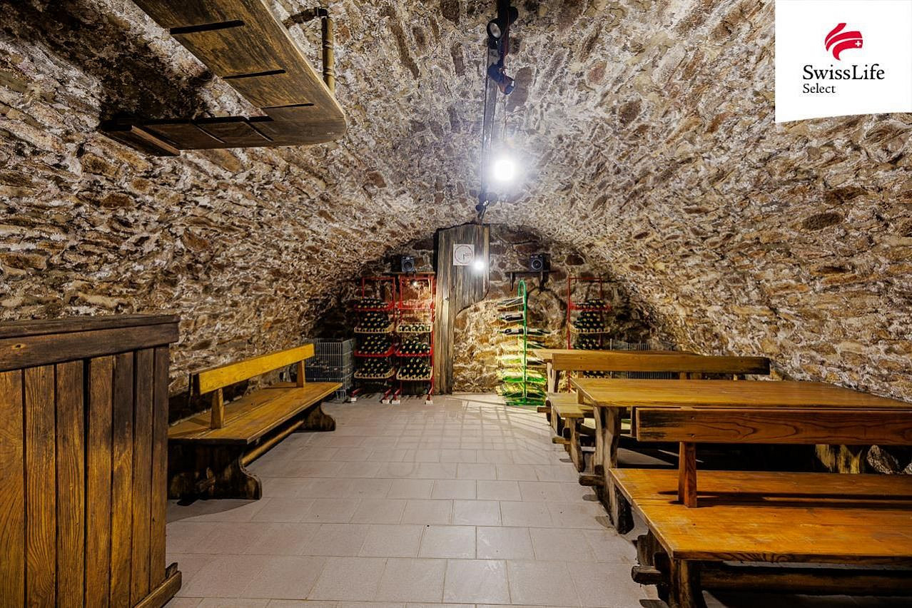 Prodej restaurace 267 m², Hostěradice – další