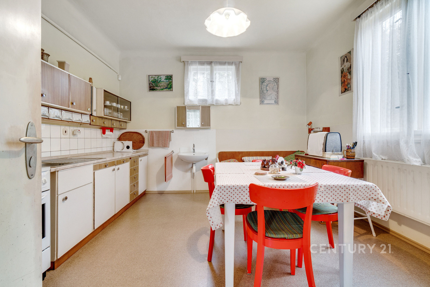 Prodej domu 182 m² s pozemkem 1 250 m² – fotografie 4