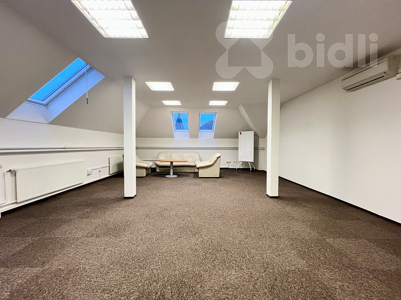 Pronájem kanceláře 75 m²
