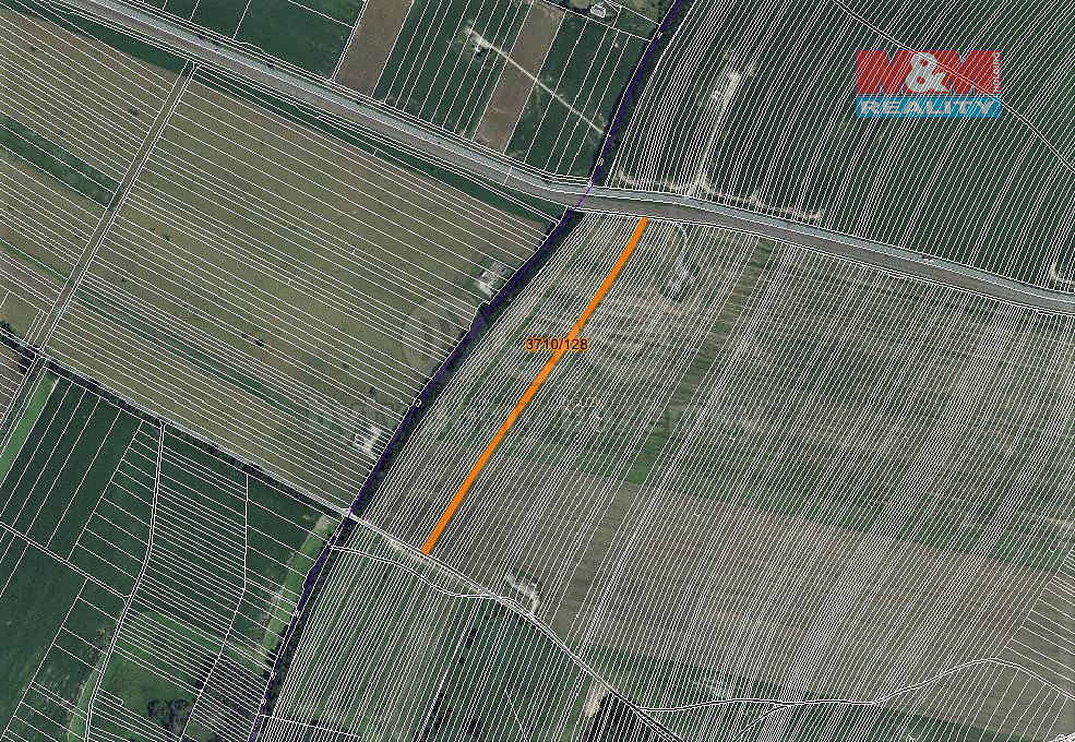 Prodej pole 1 971 m²