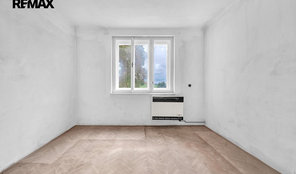 Prodej domu 370 m² s pozemkem 4 375 m², Luštěnice – náhled fotky 9