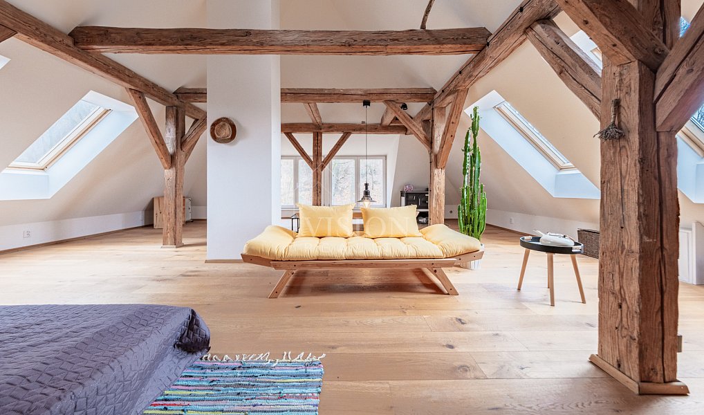 Prodej domu 190 m² s pozemkem 1 831 m², Kolinec – náhled fotky 10