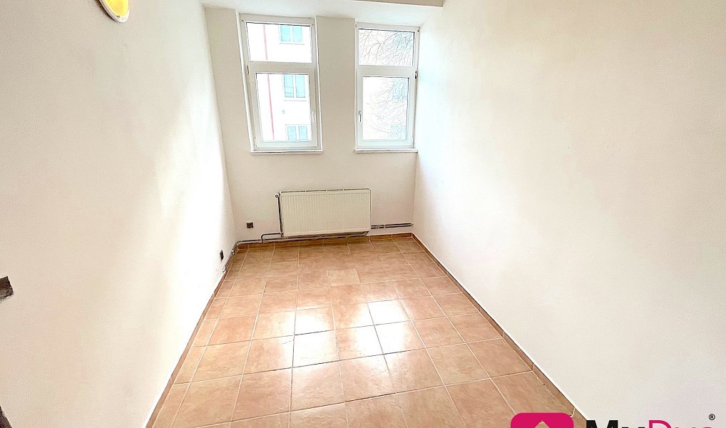 Pronájem bytu 2+1 50 m², Znojmo – náhled fotky 4