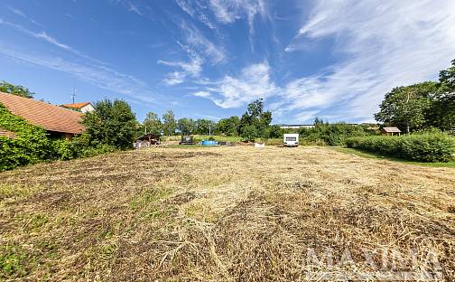 Prodej pozemku 1 175 m², Stranný, okres Benešov