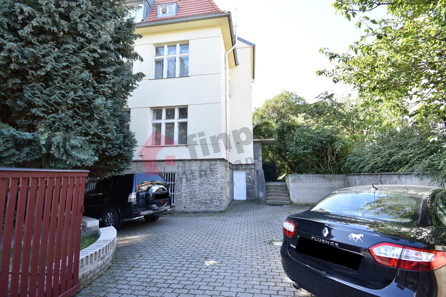 Pronájem kanceláře 136 m² – fotografie 3