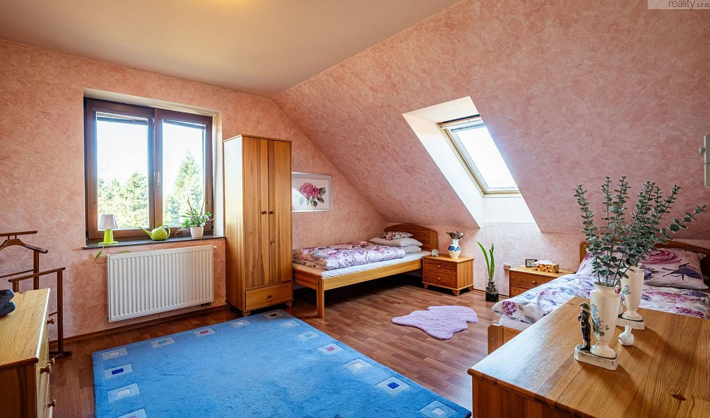 Prodej domu 372 m² s pozemkem 3 764 m², Lužice – náhled fotky 32