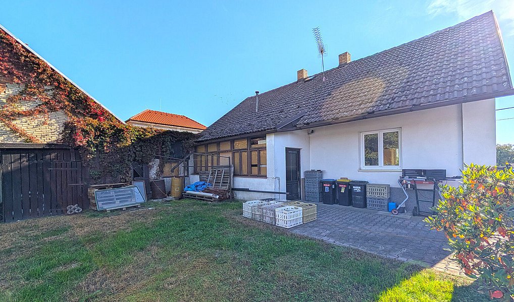 Prodej domu 216 m² s pozemkem 2 040 m², Dobřenice – náhled fotky 31
