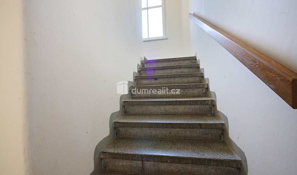 Prodej domu 190 m² s pozemkem 896 m², Lovosice – náhled fotky 16