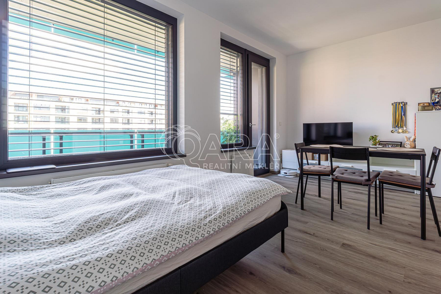Pronájem bytu 1+kk 33 m² – fotografie 2