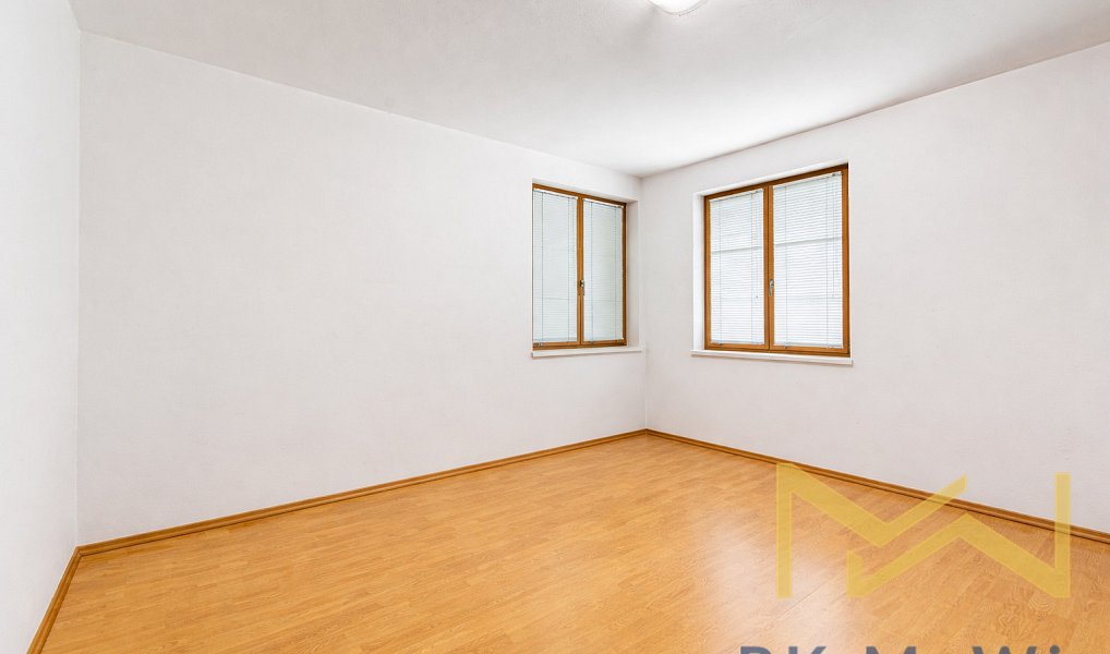 Pronájem domu 340 m² s pozemkem 1 200 m², Praha – náhled fotky 4