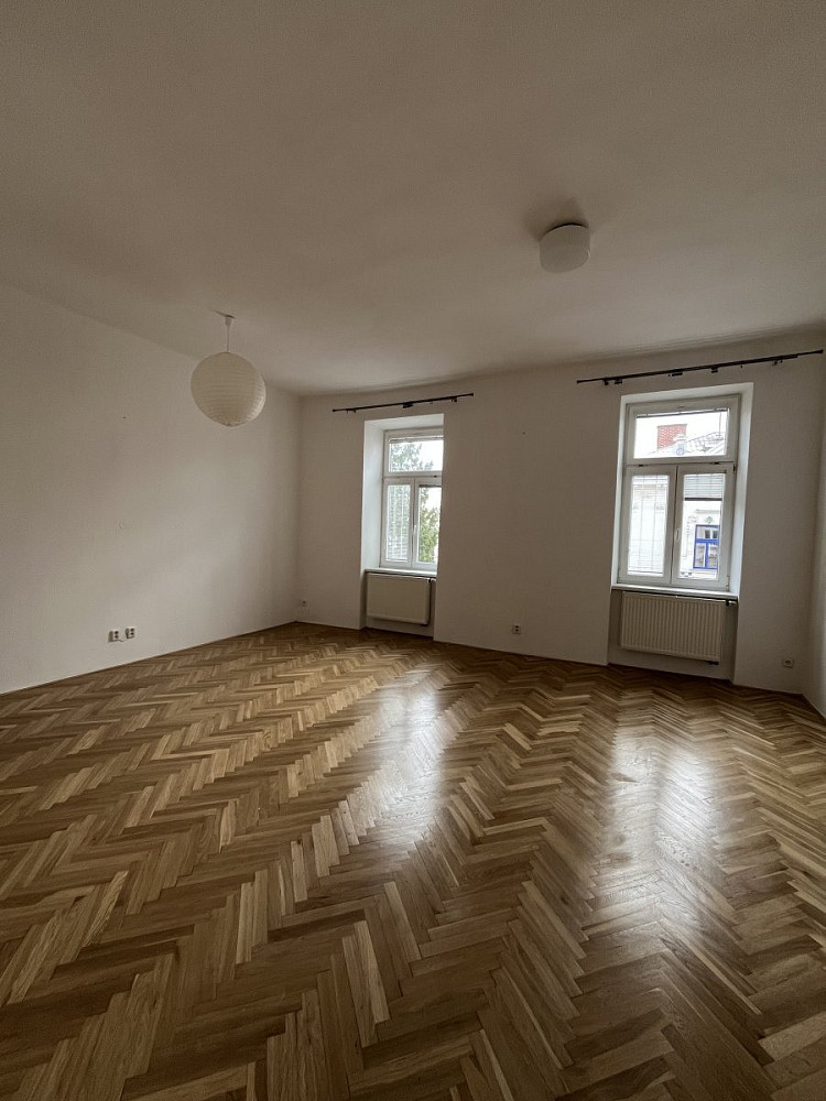 Pronájem bytu 3+kk 95 m² – pohled 6
