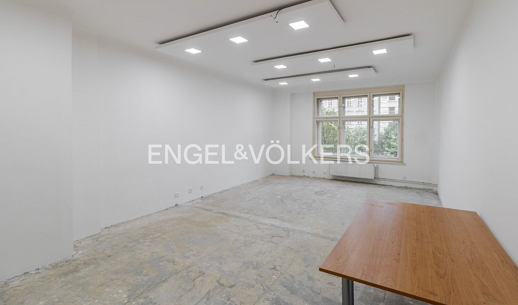 Pronájem kanceláře 175 m², Praha – náhled fotky 7
