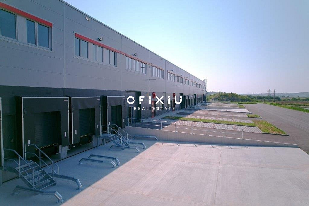 Pronájem skladovacích prostor 800 m² – pohled 2