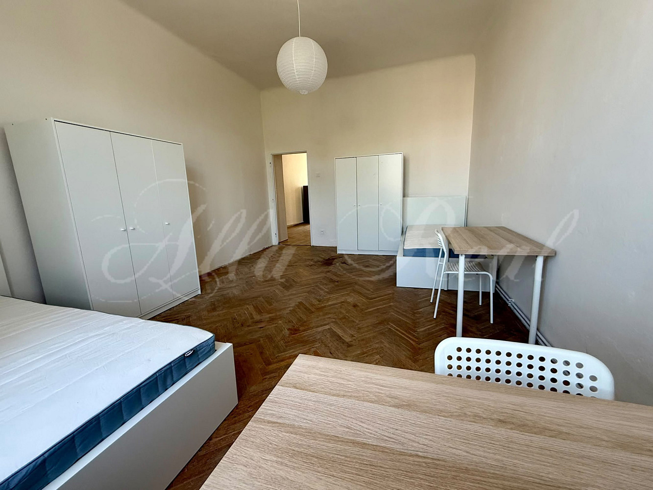 Pronájem bytu 4+1 25 m² – fotografie 2