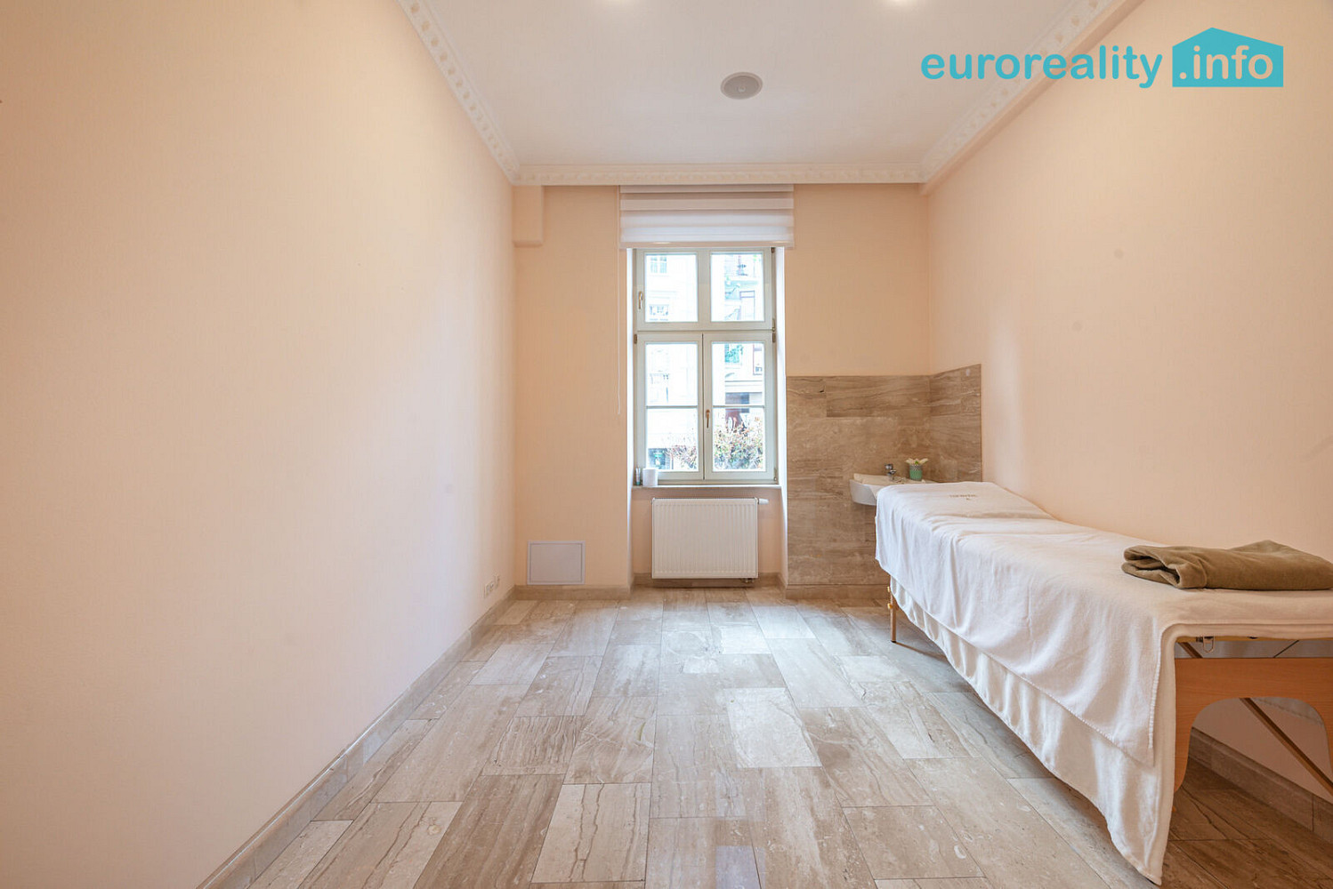 Pronájem obchodních prostor 20 m²