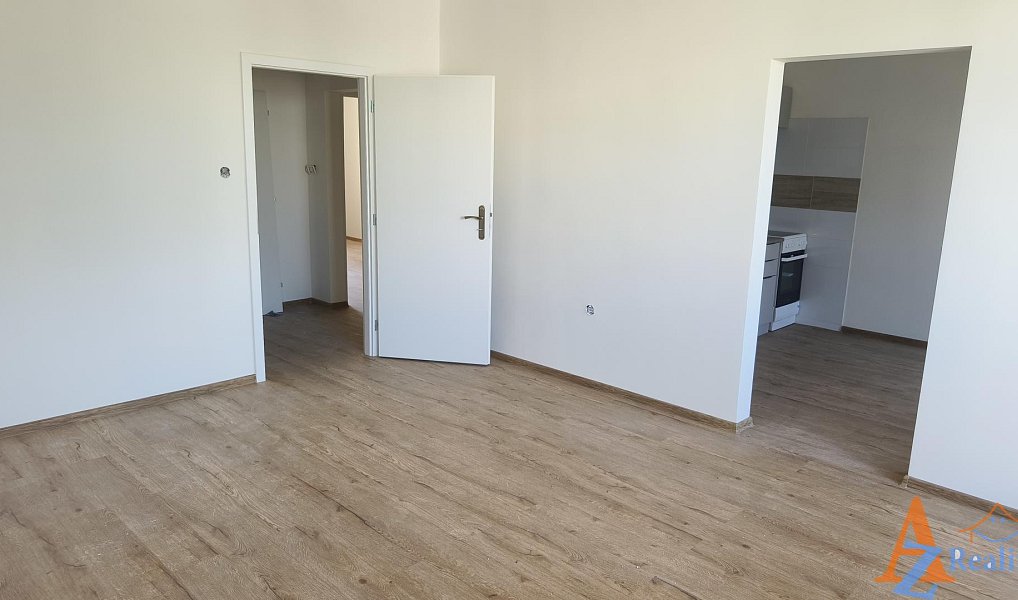 Pronájem bytu 3+1 80 m², Děčín – náhled fotky 15