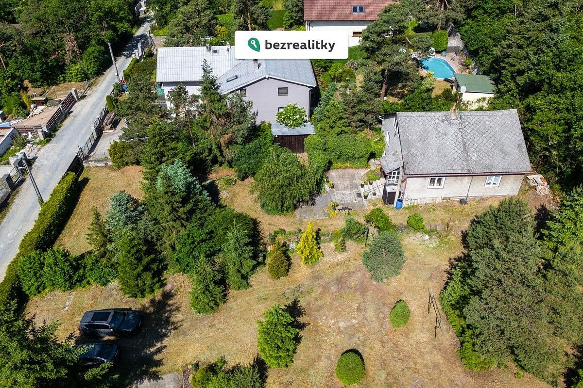 Prodej stavebního pozemku 857 m² — photo 2