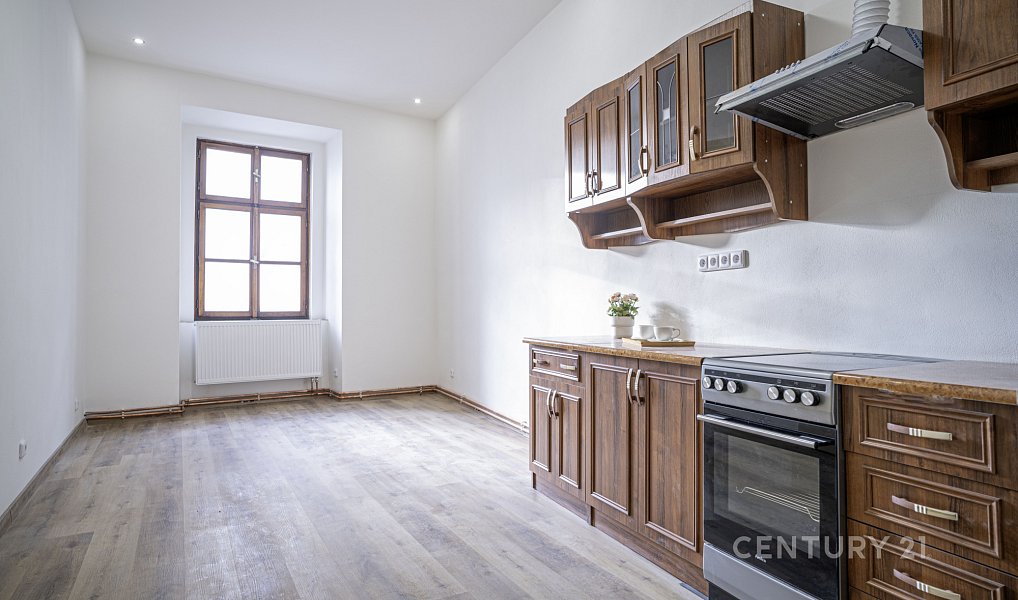 Pronájem bytu 2+1 77 m², Znojmo – náhled fotky 4