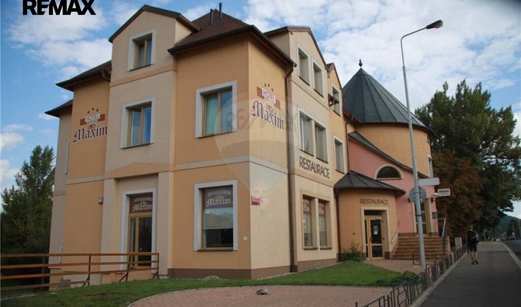 Prodej ubytovacího objektu 847 m², Beroun – náhled fotky 2