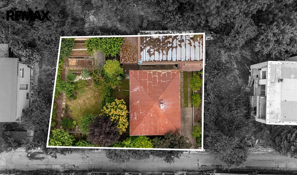 Prodej domu 130 m² s pozemkem 740 m², Praha – náhled fotky 2