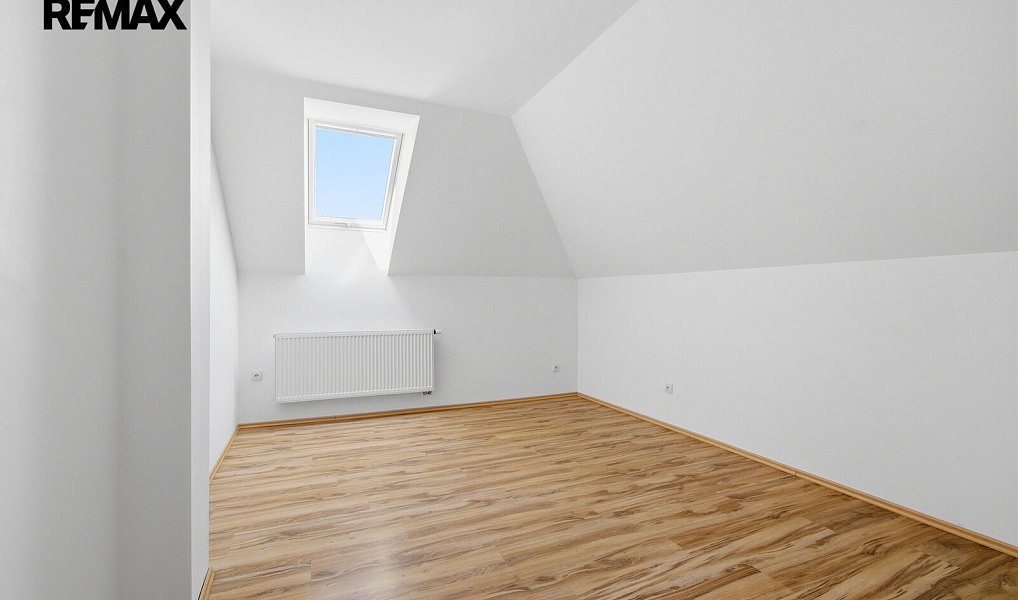 Prodej domu 250 m² s pozemkem 749 m², Kasejovice – náhled fotky 34