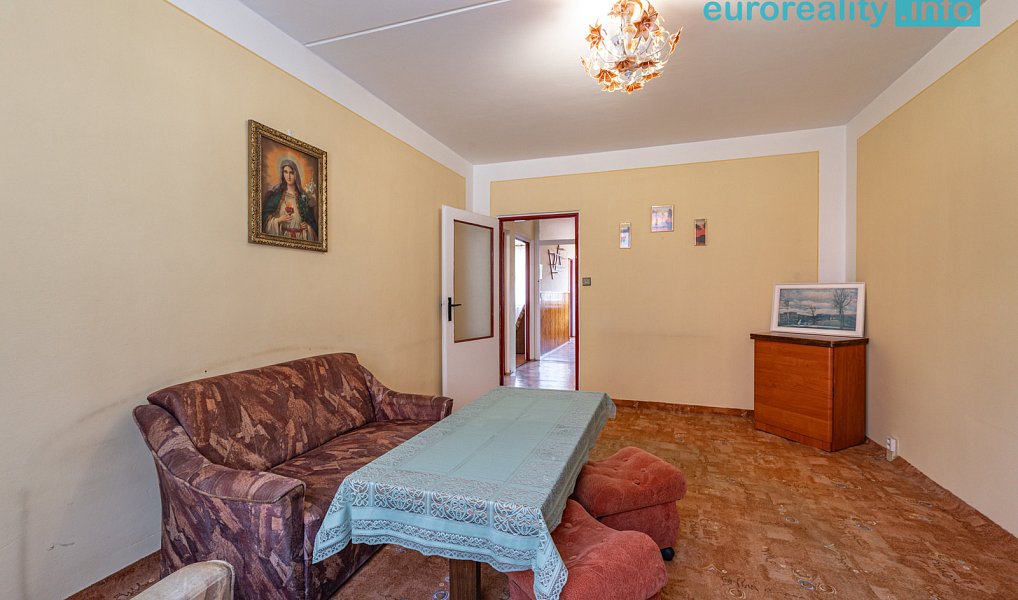 Prodej bytu 3+1 82 m², Luby – náhled fotky 9