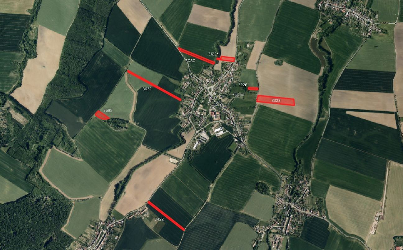 Prodej pole 63 118 m²