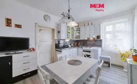 Pronájem bytu 2+kk 40 m², Revoluční, Planá, okres Tachov