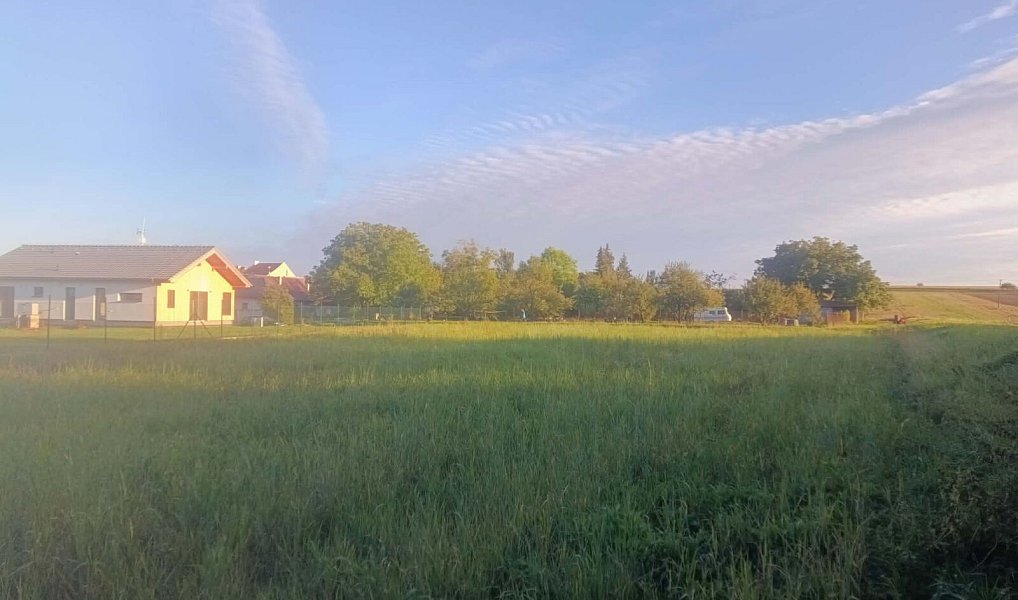 Prodej stavebního pozemku 905 m², Lutopecny – náhled fotky 5