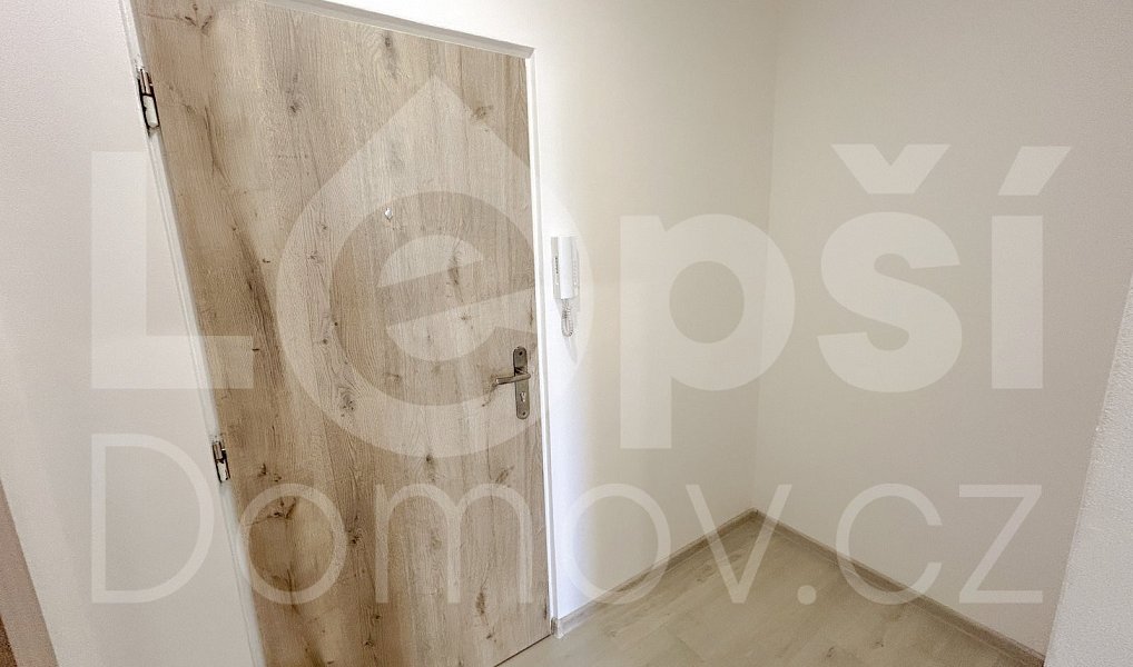 Prodej bytu 2+1 55 m², Žulová – náhled fotky 12