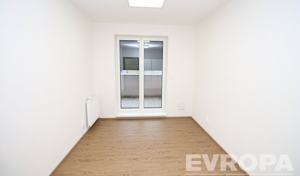 Pronájem kanceláře 81 m², Plzeň – náhled fotky 7