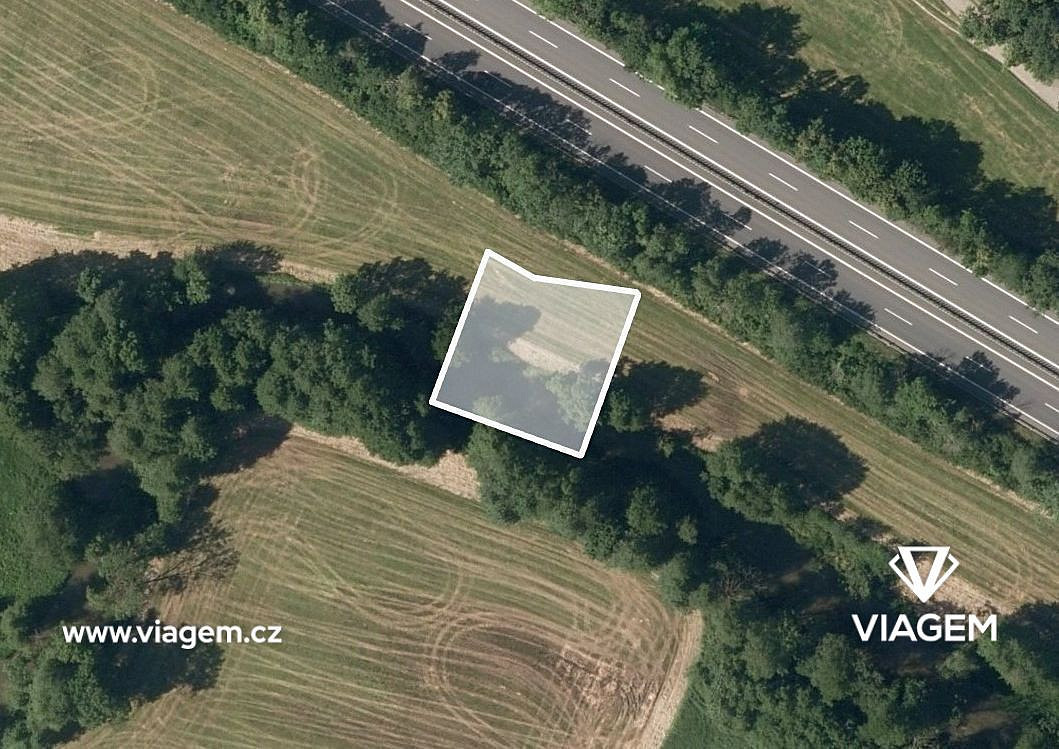 Prodej pole 715 m²