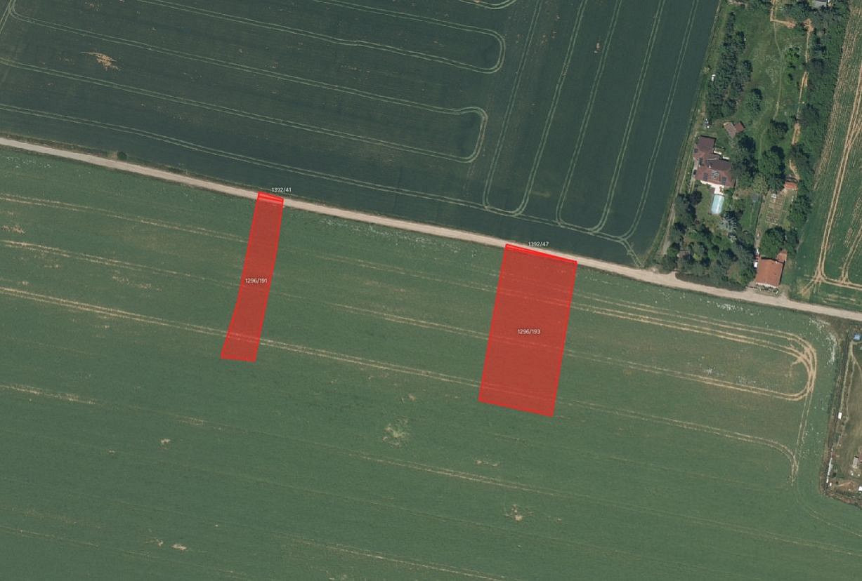 Prodej pole 7 399 m²